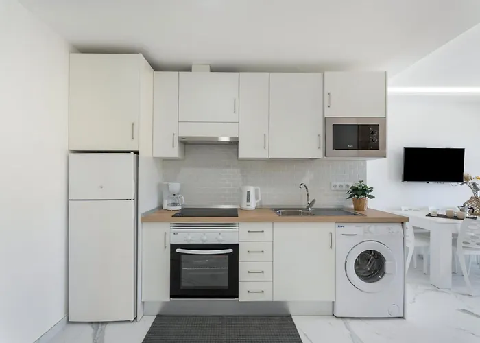 아파트 Granada Park S01a 아로나